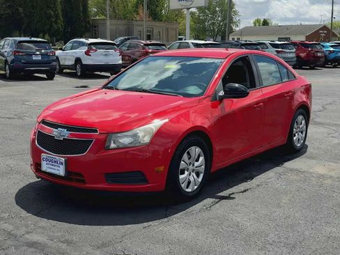 Used 2014 Chevrolet Cruze LS FWD image 4