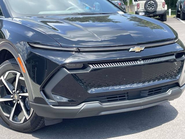 Used 2026 Chevrolet Equinox EV LT AWD/4WD image 2