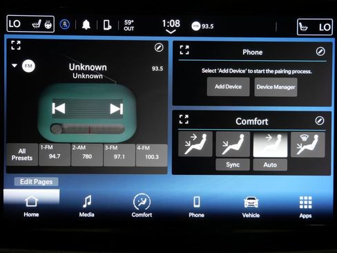 Used 2023 Chrysler Pacifica Touring-L image 17