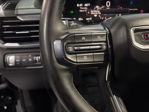 Used 2024 GMC Acadia AT4 w/ Luxury Package image 16