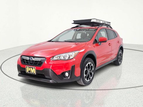 Used 2022 Subaru Crosstrek 2.0i Premium image 3