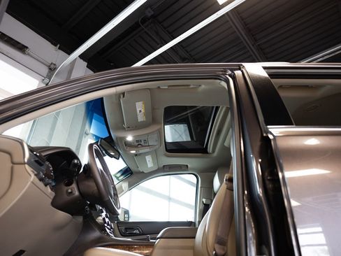 Used 2017 Chevrolet Tahoe Premier AWD/4WD image 10