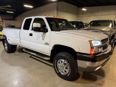 Used 2003 Chevrolet Silverado 3500 LS image 50