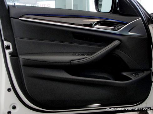 Used 2023 BMW 540i w/ M Sport Package RWD image 13