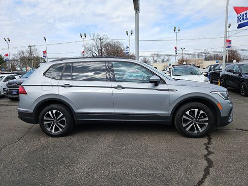 Used 2022 Volkswagen Tiguan S image 8