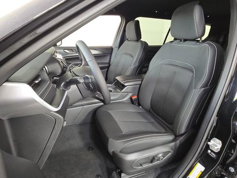 New 2025 Jeep Grand Cherokee L Laredo w/ Luxury Tech Group I AWD/4WD image 5
