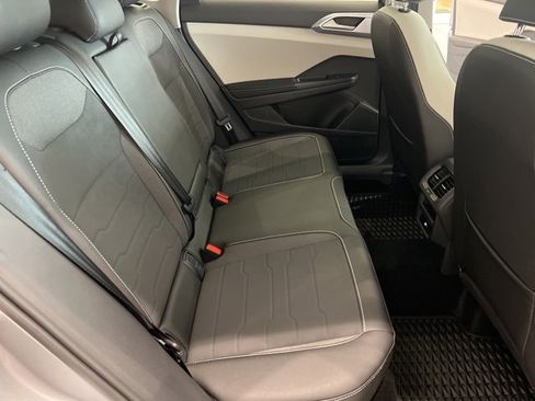 New 2025 Volkswagen Taos SE image 19