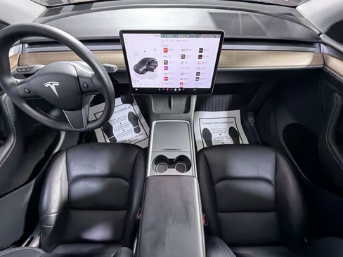 Used 2024 Tesla Model Y Long Range AWD/4WD image 38