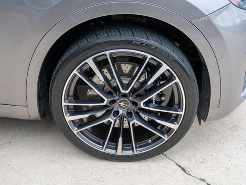 Used 2022 Maserati Levante Modena S AWD/4WD image 43