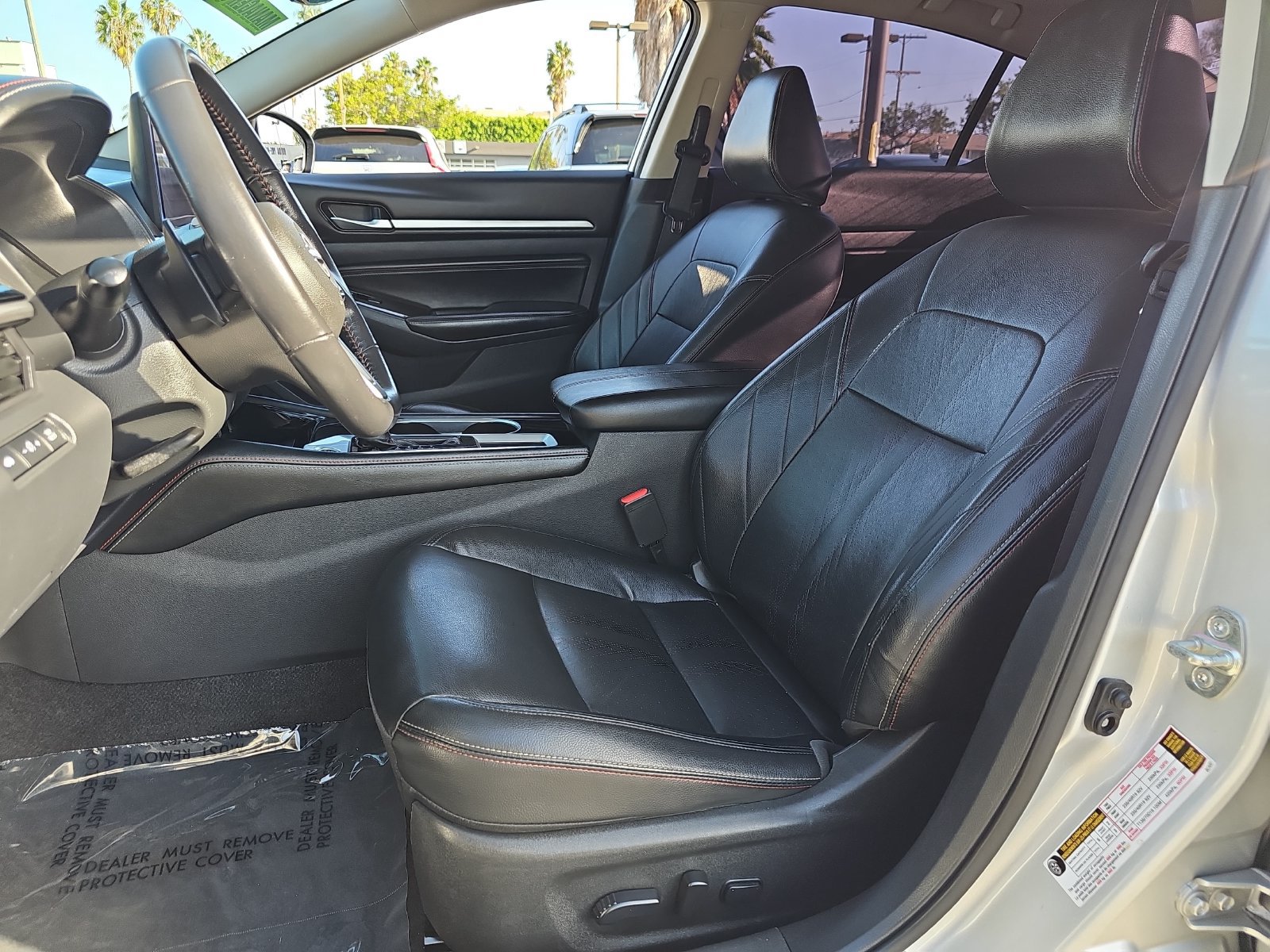Used 2023 Nissan Altima 2.5 SR w/ SR Premium Package FWD image 15