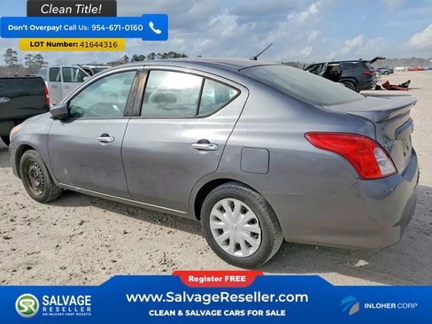 Used 2017 Nissan Versa SV FWD image 3