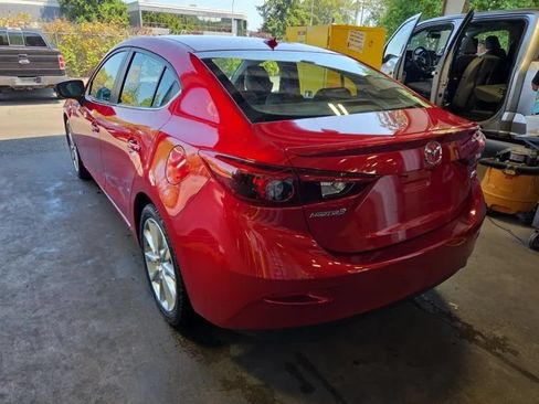 Used 2017 MAZDA MAZDA3 Grand Touring w/ Premium Equipment Package FWD image 3