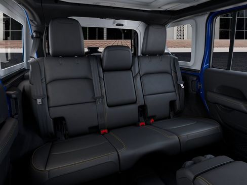 New 2025 Jeep Wrangler Unlimited Sahara AWD/4WD image 15