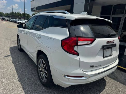 Certified 2023 GMC Terrain Denali w/ Denali Premium Package AWD/4WD image 11