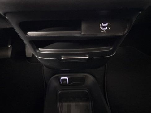 New 2026 Chrysler Pacifica Select AWD/4WD image 36