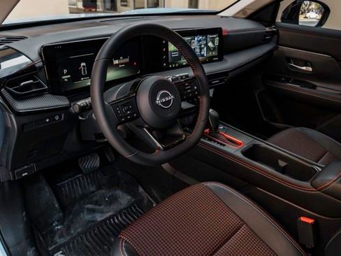 Used 2026 Nissan Kicks SR image 8