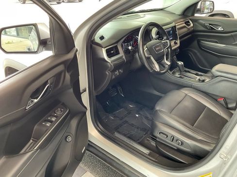 Used 2019 GMC Acadia SLT AWD/4WD image 8