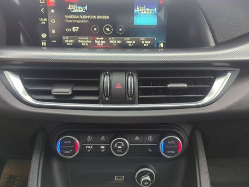 Used 2025 Alfa Romeo Stelvio Sprint w/ Veloce Package image 24