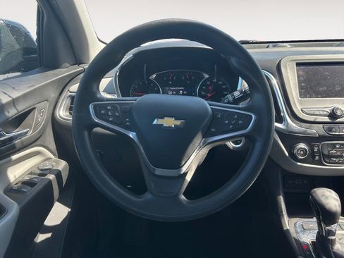 Used 2022 Chevrolet Equinox LT AWD/4WD image 12