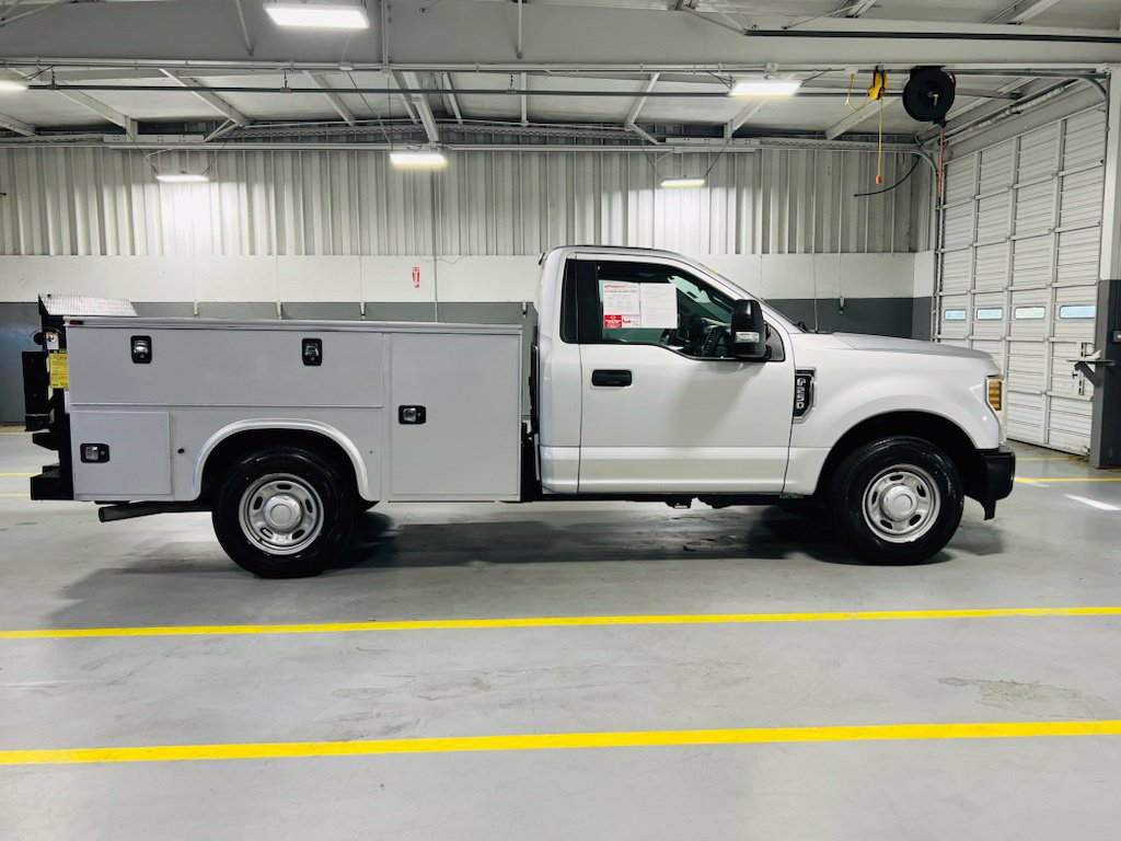 Used 2019 Ford F250 XL w/ Power Equipment Group RWD image 17