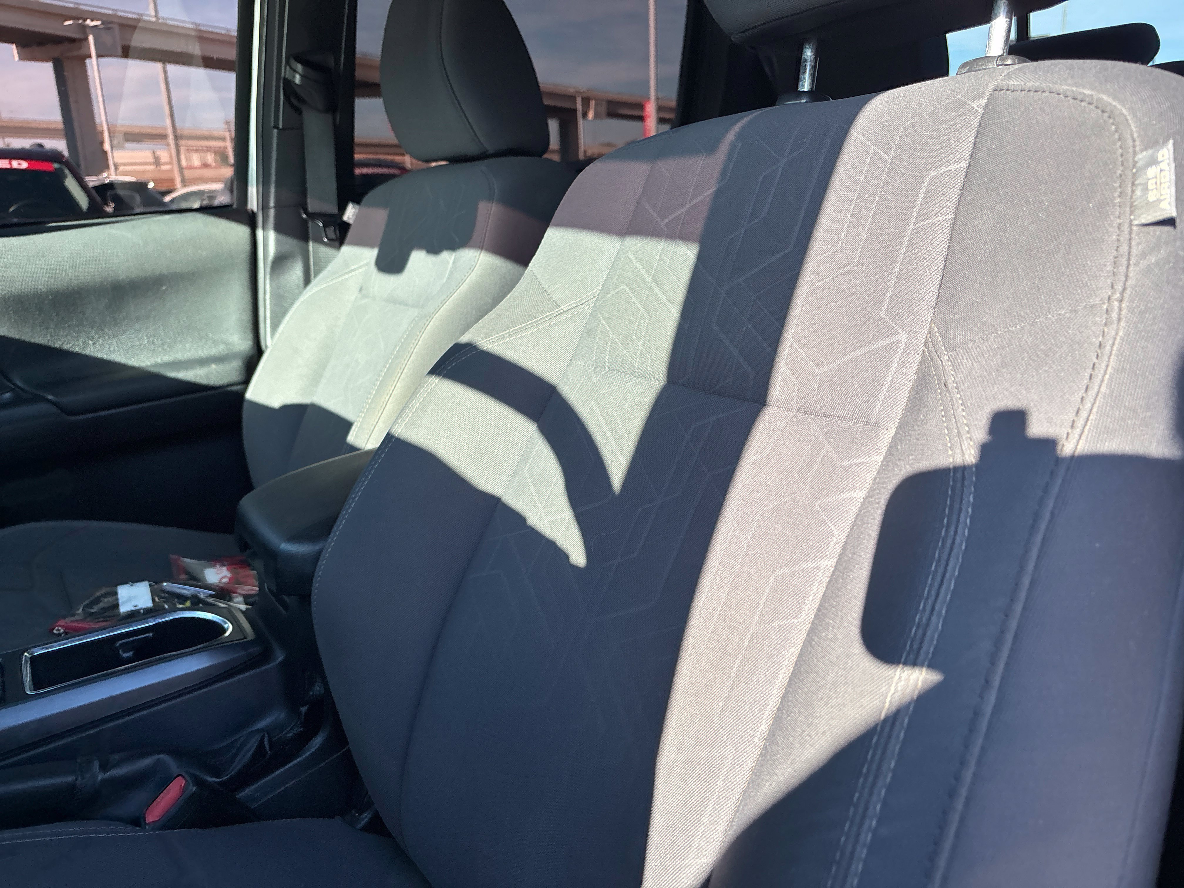 Used 2019 Toyota Tacoma TRD Off-Road w/ Technology Package AWD/4WD image 37