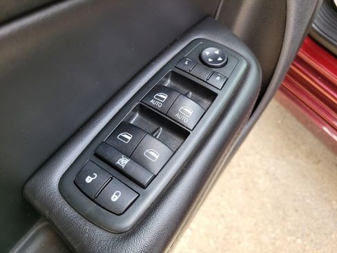 Used 2015 Chrysler 200 C w/ Sun/Sound Group FWD image 19