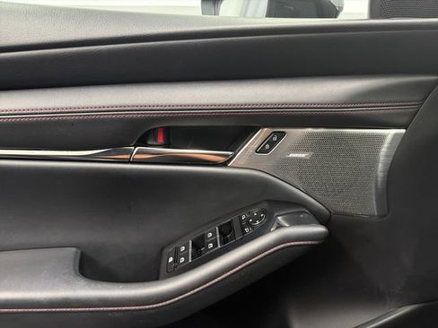 Used 2023 MAZDA MAZDA3 s FWD image 30