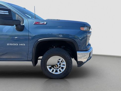 Used 2024 Chevrolet Silverado 2500 LT AWD/4WD image 23
