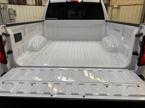 Used 2025 RAM 1500 Big Horn AWD/4WD image 30