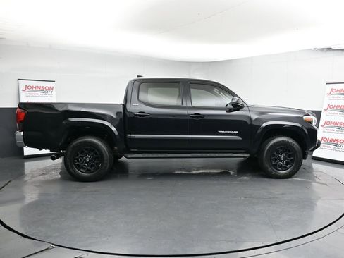 Used 2019 Toyota Tacoma SR5 image 9