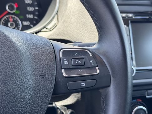 Used 2012 Volkswagen Jetta SE FWD image 21