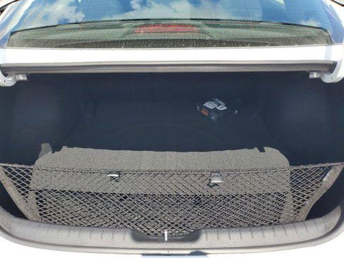 New 2025 Hyundai Elantra SEL image 6