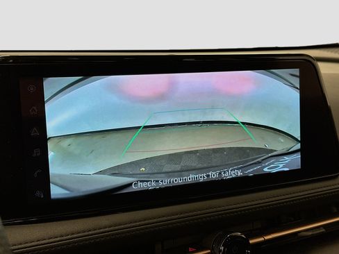 Used 2023 Nissan Ariya AWD image 23