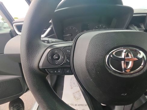 Used 2024 Toyota Corolla LE FWD image 18