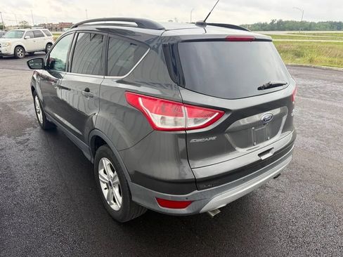 Used 2016 Ford Escape SE w/ Equipment Group 201A FWD image 6