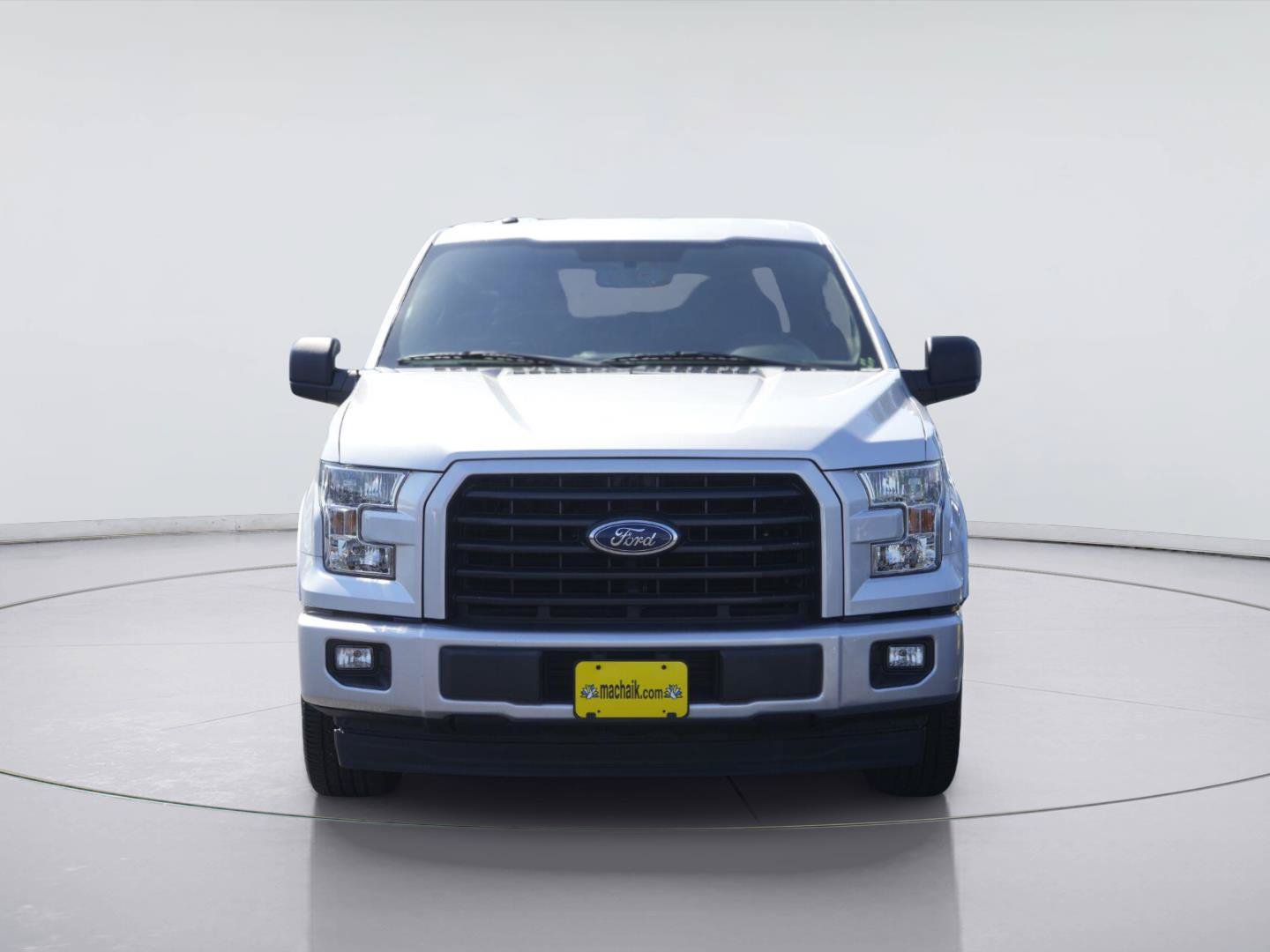 Used 2017 Ford F150 XLT w/ Equipment Group 302A Luxury RWD image 3