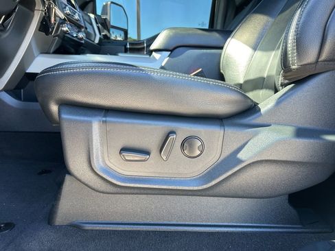 Used 2022 Ford F250 Lariat w/ Lariat Value Package image 35
