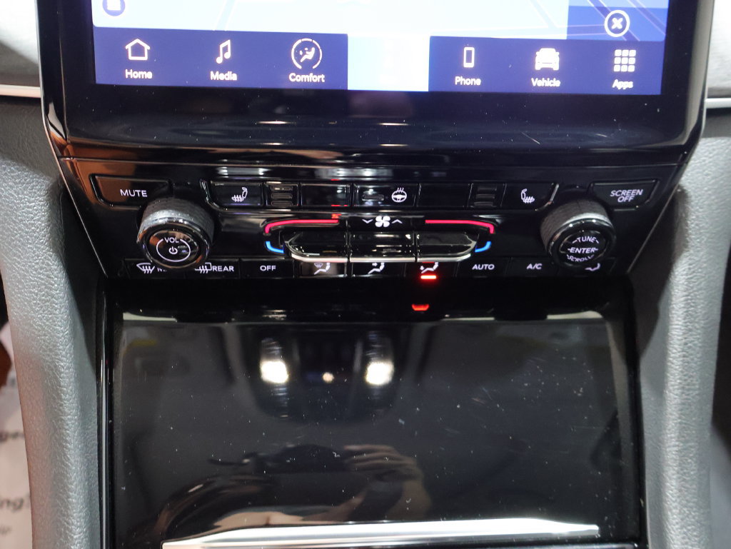 Used 2023 Jeep Grand Cherokee 4WD 4xe image 27