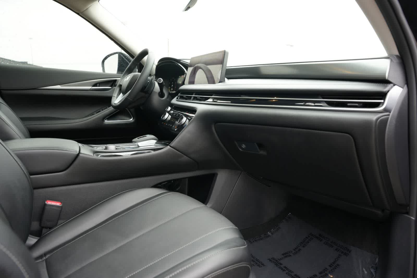 Certified 2026 INFINITI QX60 Luxe w/ Cargo Package FWD image 22