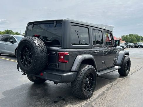 Used 2020 Jeep Wrangler Unlimited Sahara AWD/4WD image 14