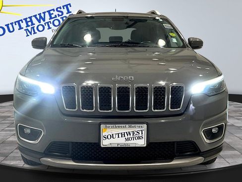 Used 2019 Jeep Cherokee Limited image 2