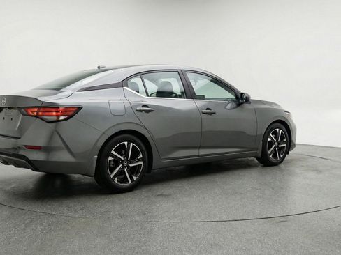 Used 2025 Nissan Sentra SV image 9