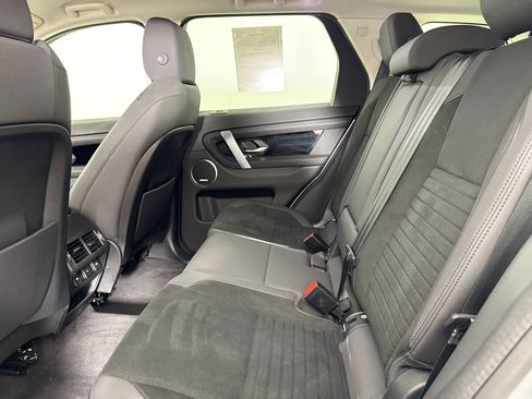 Used 2020 Land Rover Discovery Sport S image 22