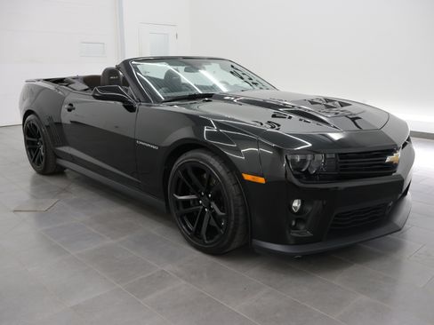 Used 2015 Chevrolet Camaro ZL1 RWD image 56