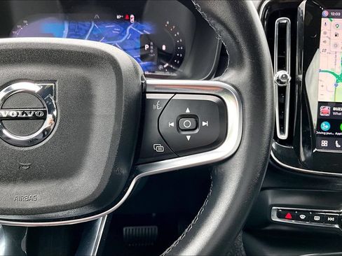 Certified 2024 Volvo XC40 B5 Core AWD/4WD image 28