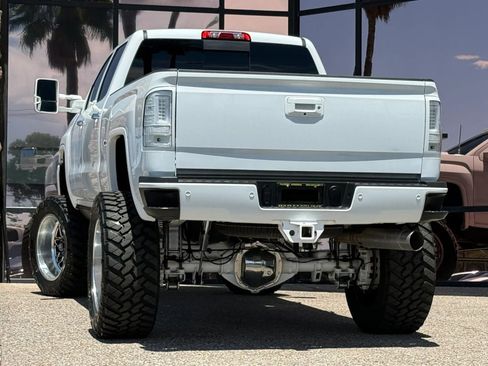 Used 2017 GMC Sierra 3500 Denali w/ Duramax Plus Package AWD/4WD image 8