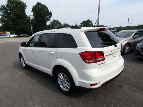 Used 2014 Dodge Journey SXT w/ Quick Order Package 22C FWD image 4