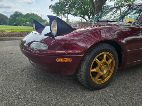 Used 1994 MAZDA MX-5 Miata image 12