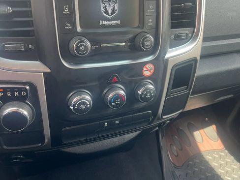 Used 2019 RAM 1500 Classic SLT RWD image 16