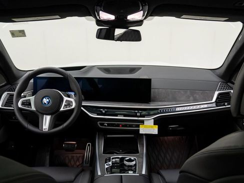 New 2026 BMW X5 xDrive50e w/ Executive Package image 11